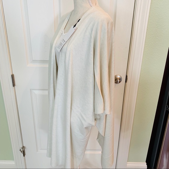 Free to coast wrap lululemon heathered dove NWT - Picture 3 of 7